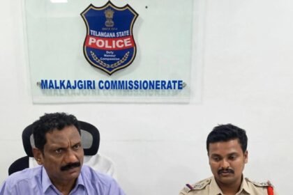 సీఐ,ఎస్‌ఐ లంచం తీసుకుంటూ ఏసీబీకి చిక్కిన వైనం